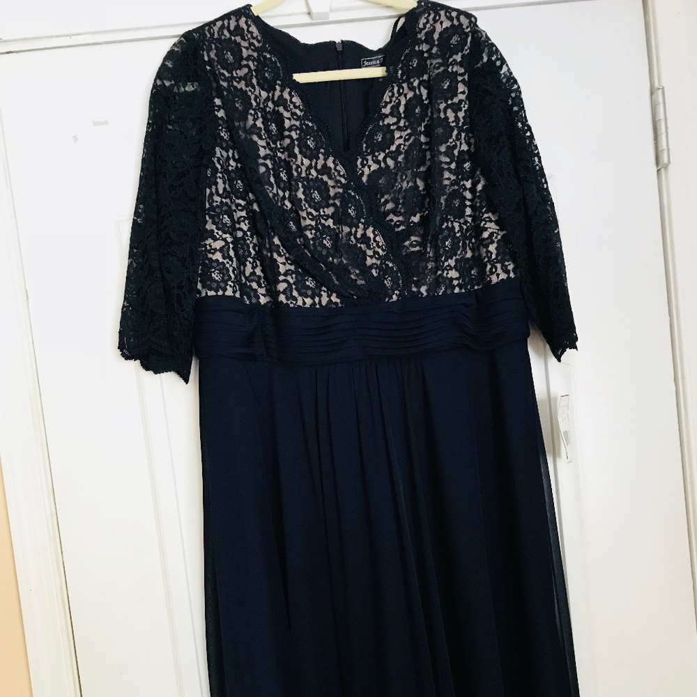 BEAUTIFUL NAVY BLUE DRESS